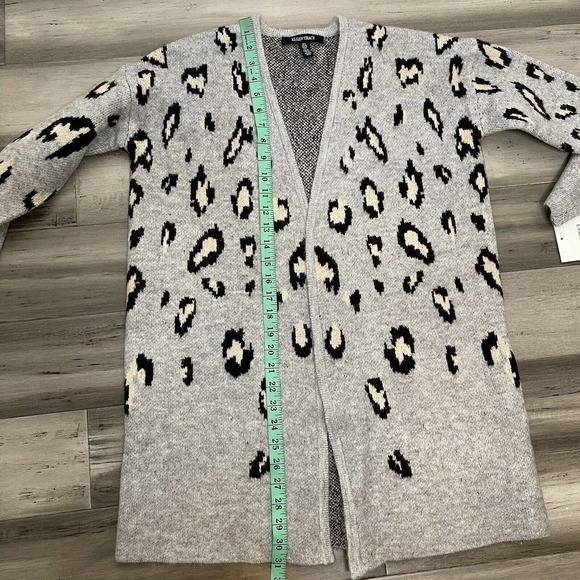 NWT Ellen Tracy Leopard Long Line Open Cardigan Sweater Gray Size S - Picture 6 of 6